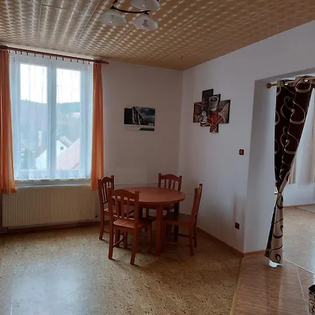 شقة Apartman Nova Cerekev